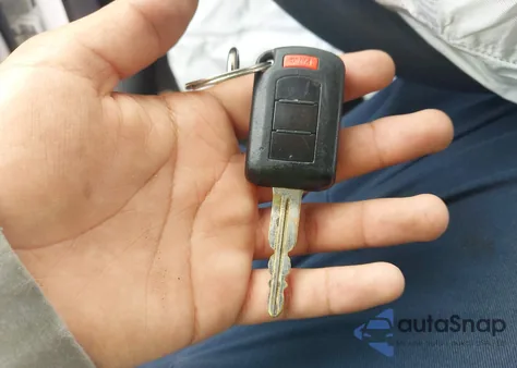 2018 Mitsubishi Mirage Es from USA, damaged, VIN ML32A3HJ6JH010039